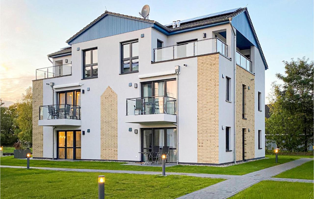 2 Bedroom Cozy Apartment In Rechlin Luaran gambar
