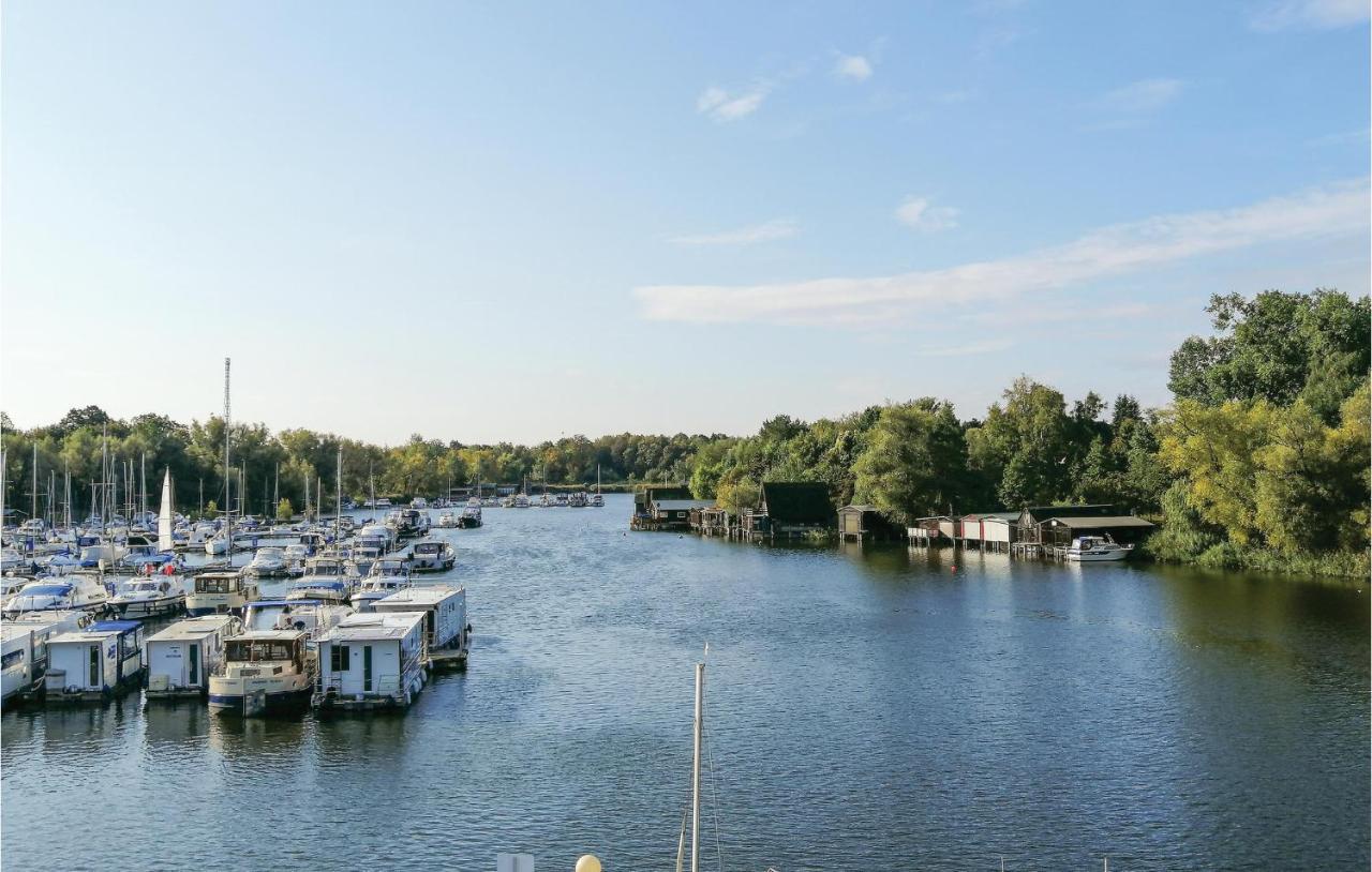 2 Bedroom Cozy Apartment In Rechlin Luaran gambar